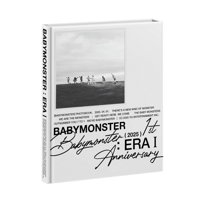 （預售）一週年寫真書