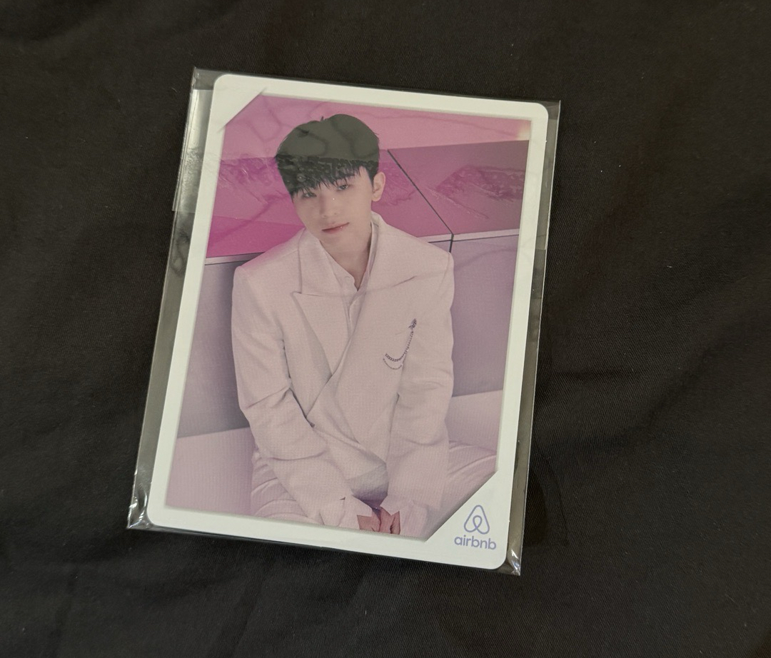 白西裝黑短髮貓🐈