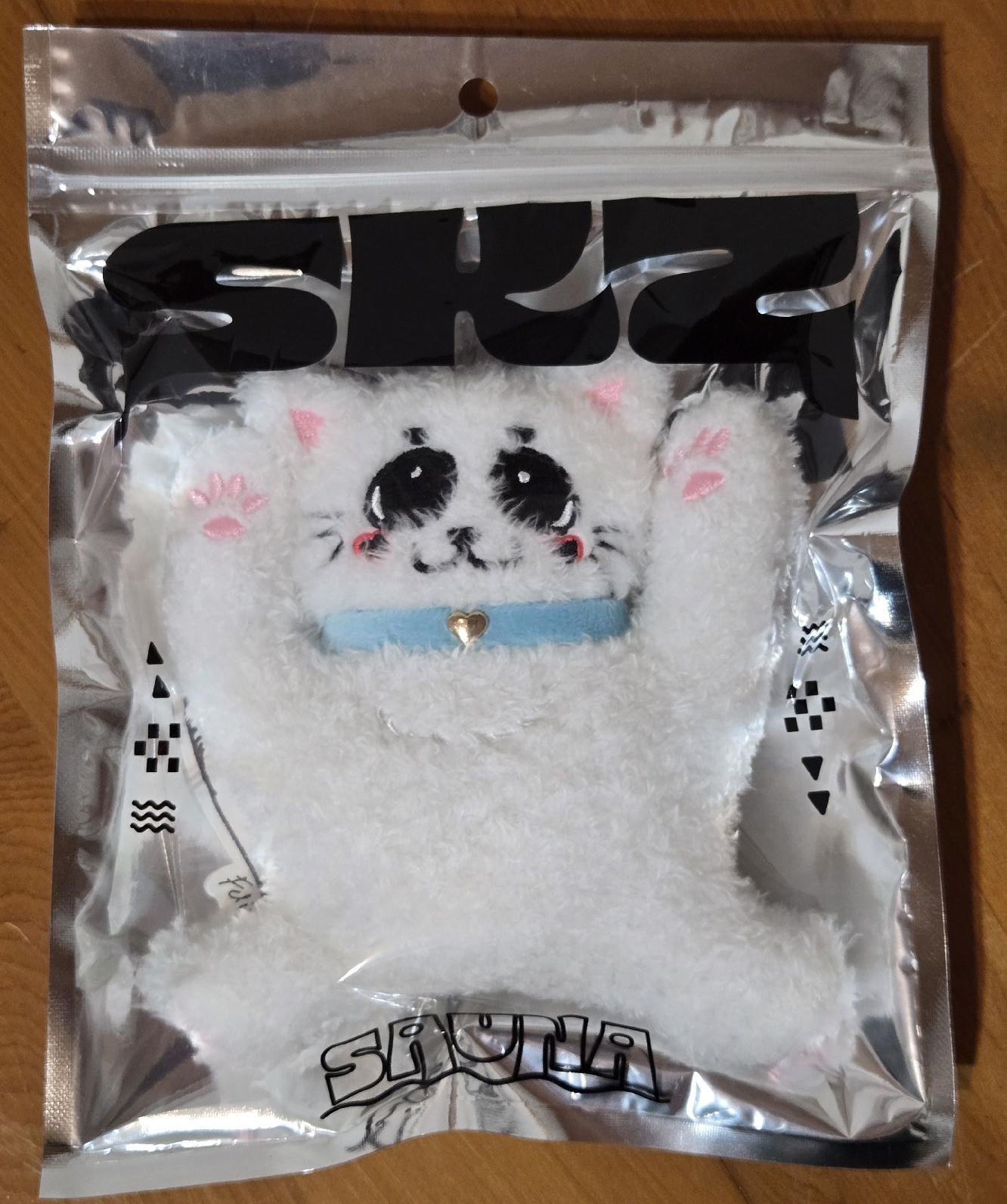 菲 桑拿日周 成員設計娃娃