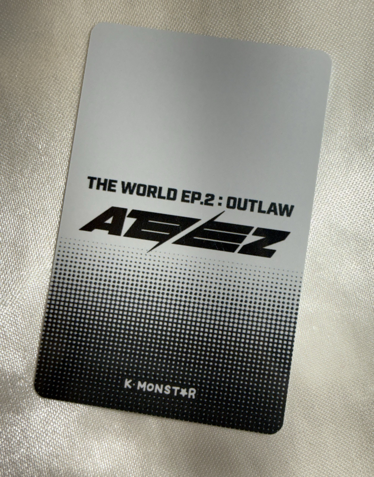 Outlaw km 簽售卡 臺灣線下簽售