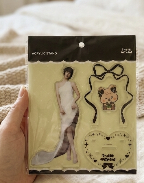 #售I-DLE minini [We Are] 壓克力立牌 - 薇娟 Miyeon (全新未拆)