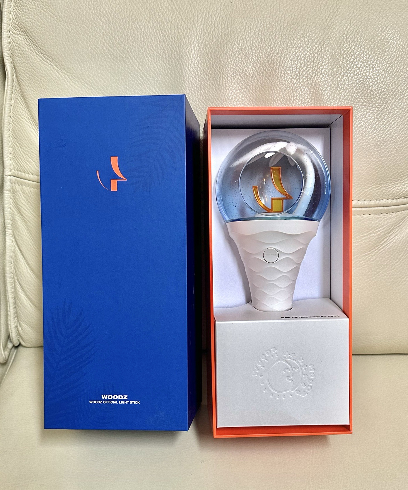 WOODZ 曹承衍 絕版一代手燈 可正常使用