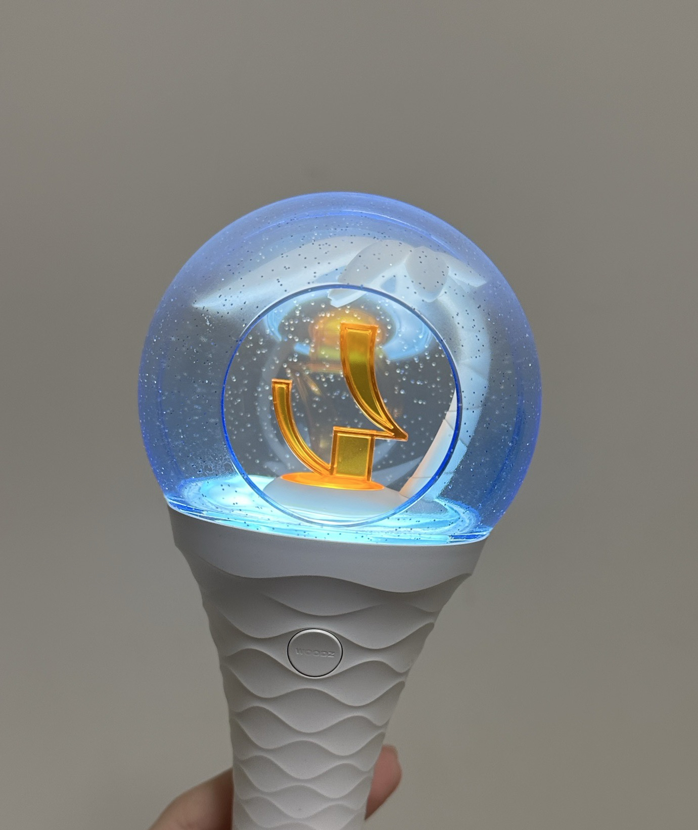 WOODZ 曹承衍 絕版一代手燈 可正常使用