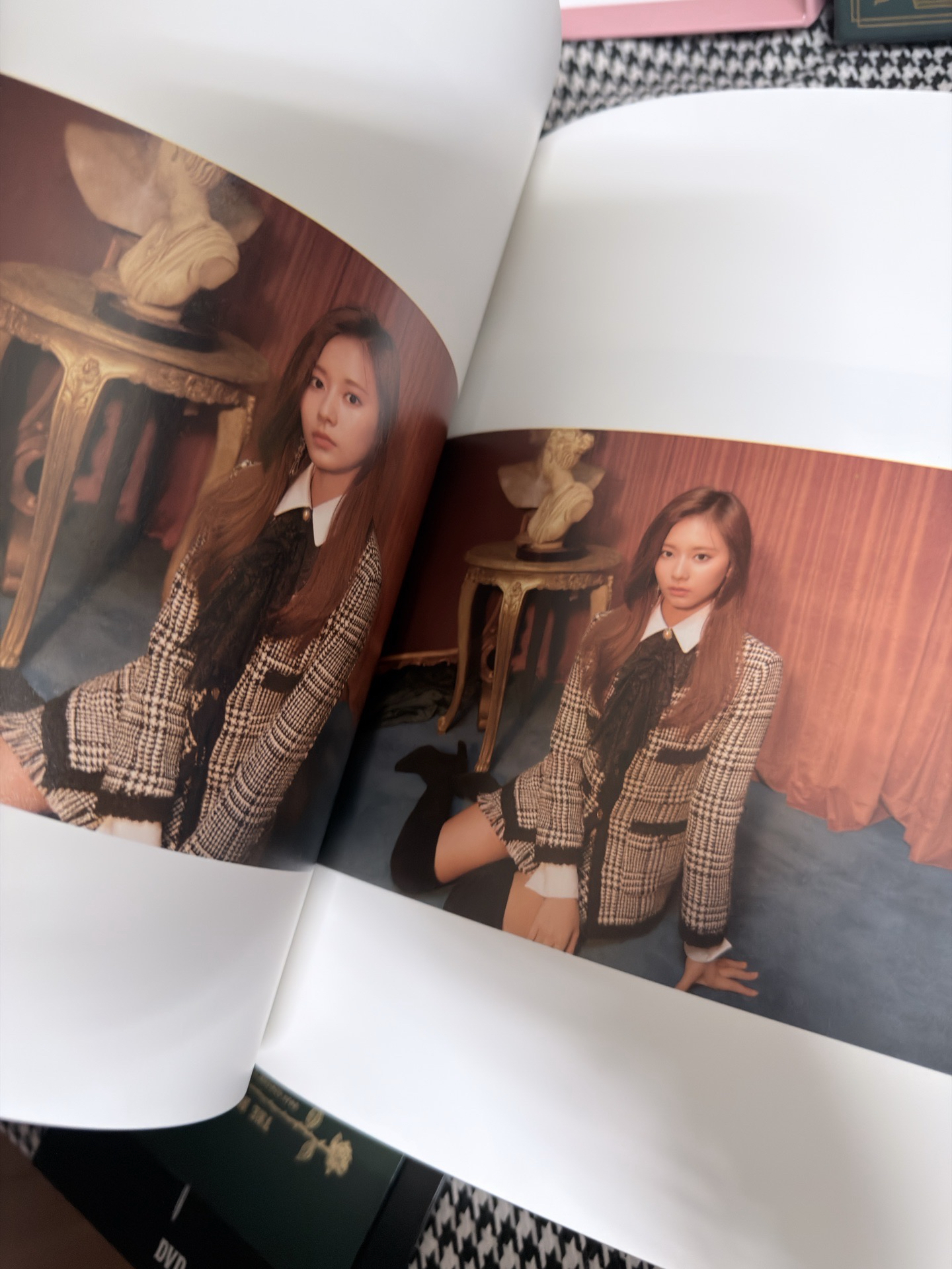 （現貨不拆出）TWICE 子瑜 baby lovelys 寶寶娃 2019 2020 年曆 桌曆 大卡