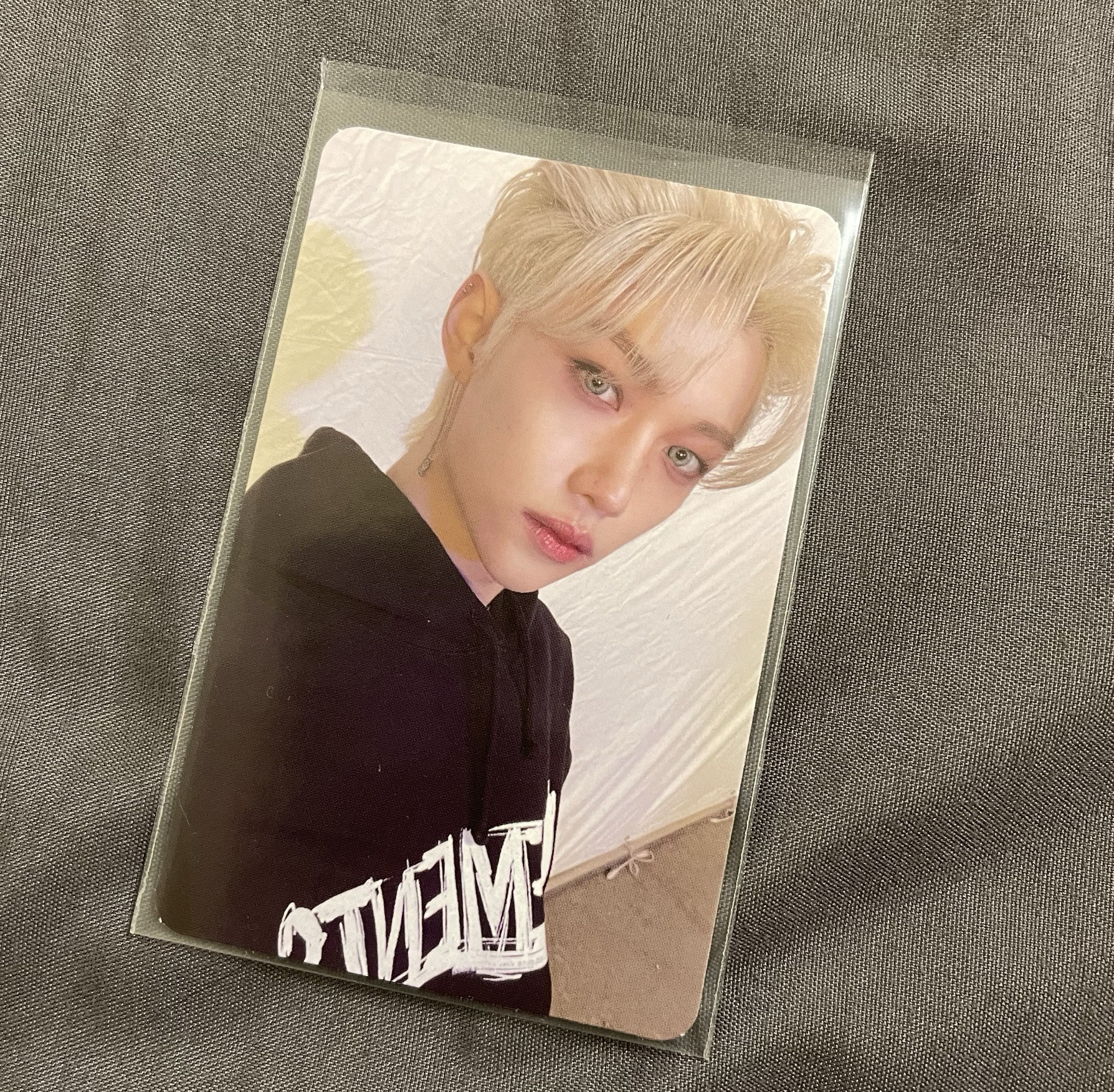 ODDINARY專輯小卡 菲