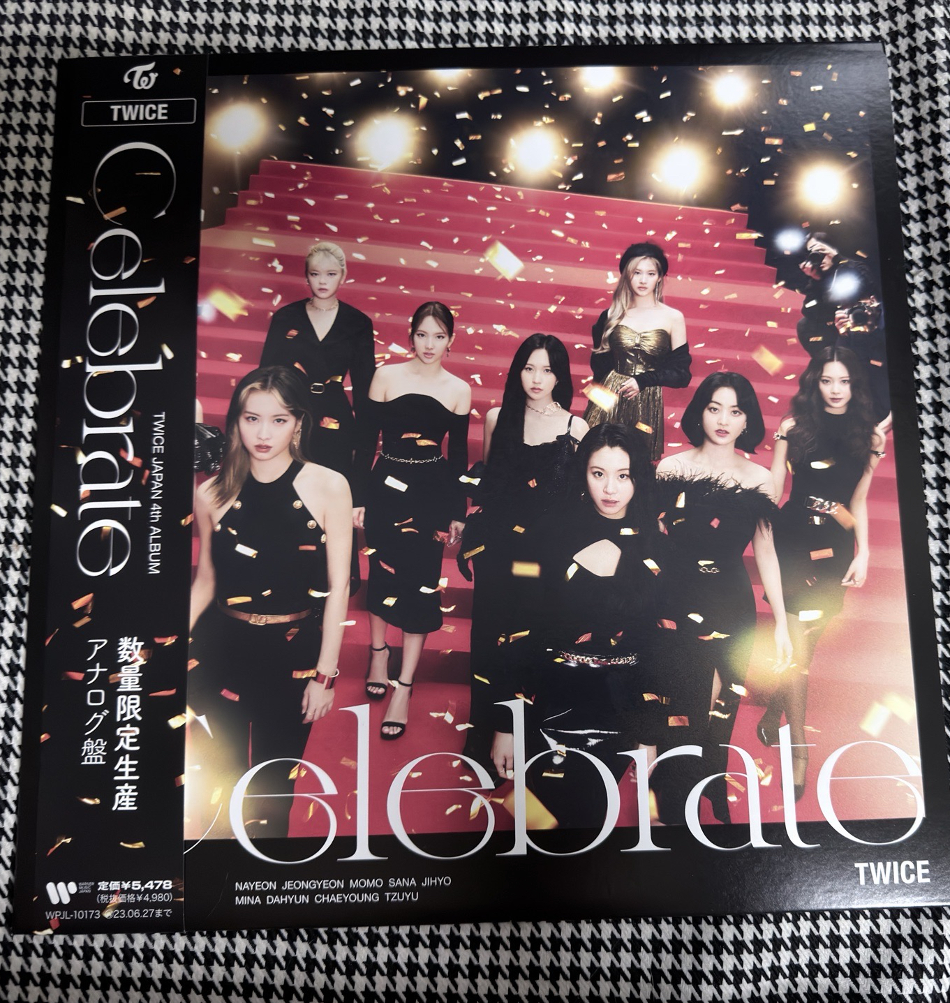(現貨 紙箱寄出）絕版限量 TWICE 黑膠 celebrate 日本 黑膠 唱片