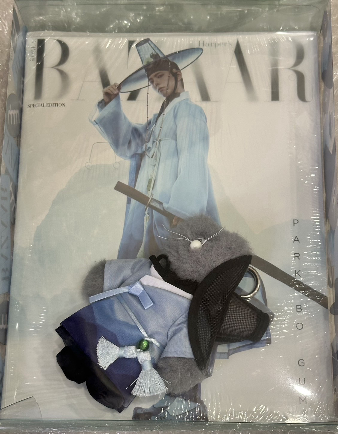 HARPER'S BAZAAR 雜誌 吊飾版