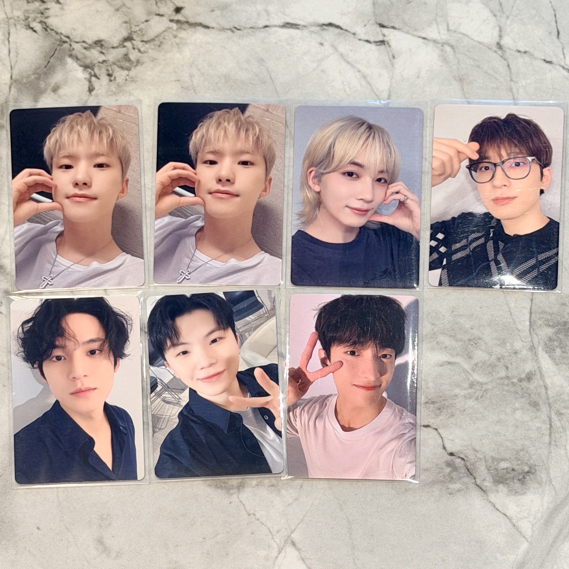 SVT mini12 yzy 私服/冬日男友