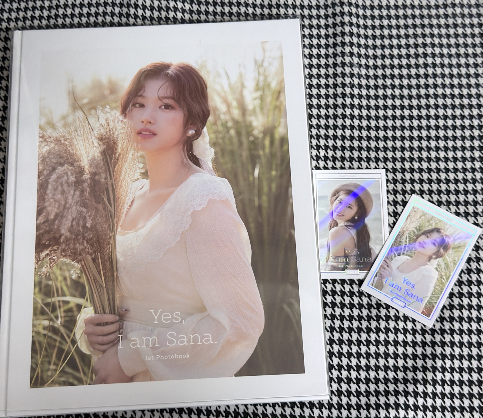 (現貨 可當日寄出）Twice Yes,I am SANA 白版 寫真書 寫真集 小卡