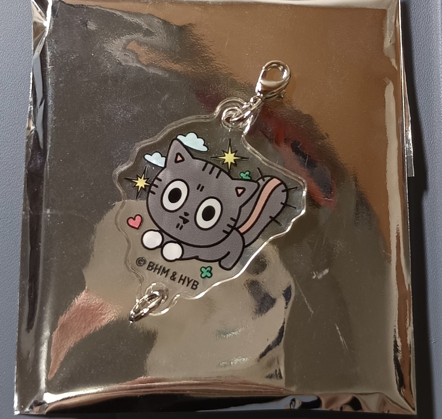 TXT 角巴兔咖啡吊飾 松喵