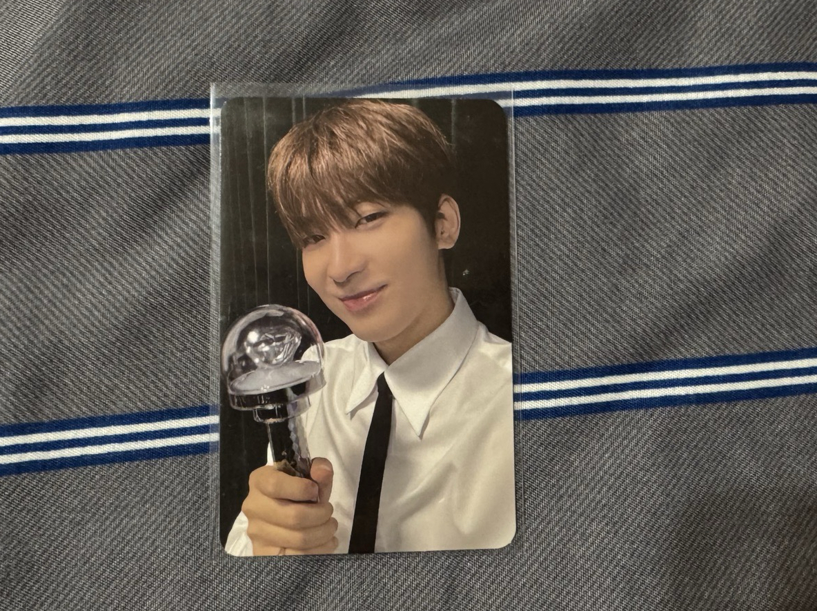 Seventeen Right here克拉粽 圓佑/貝雷帽淨漢/毛巾圓磁鐵/迷7四格卡（盤出）