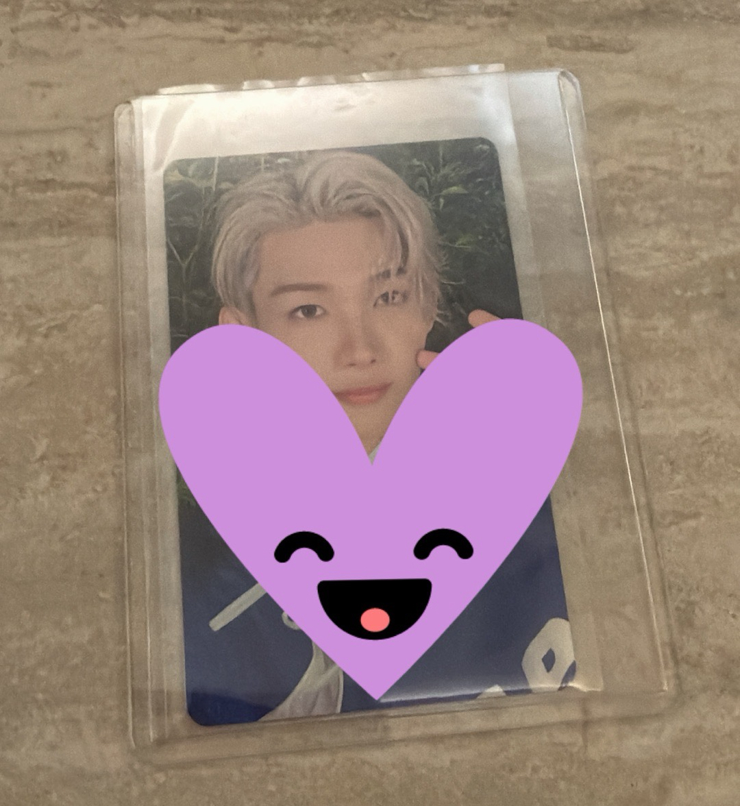 BTL Jo 親筆簽名小卡