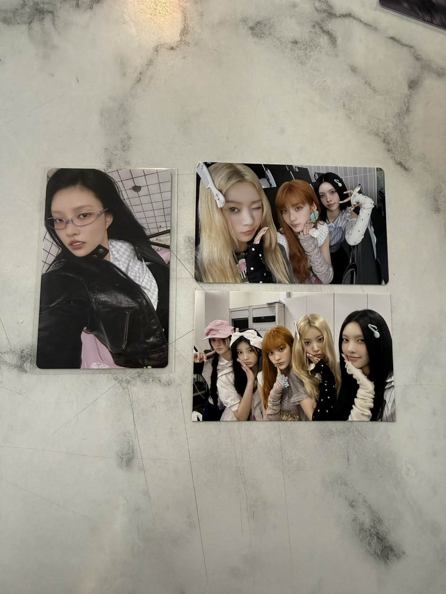 🤍Yunah 盧允我的電子專專卡戴眼鏡超帥 買就送右邊兩張專卡