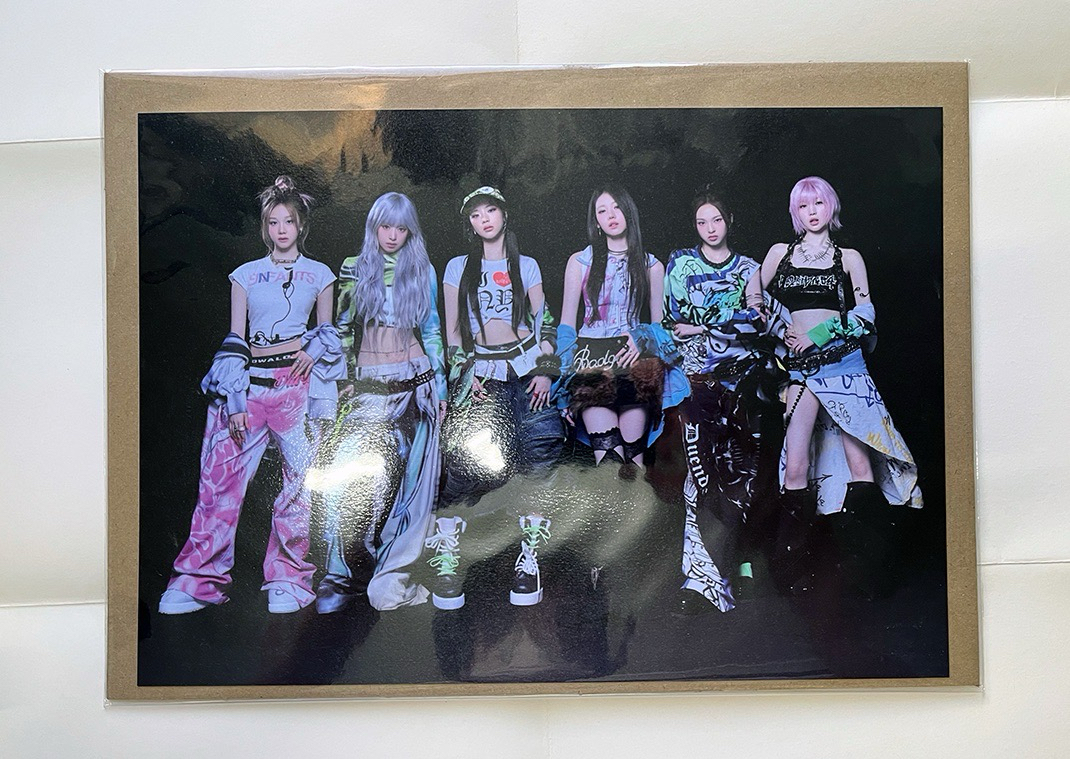 BABYMONSTER- We Go Up 實體店特典海報