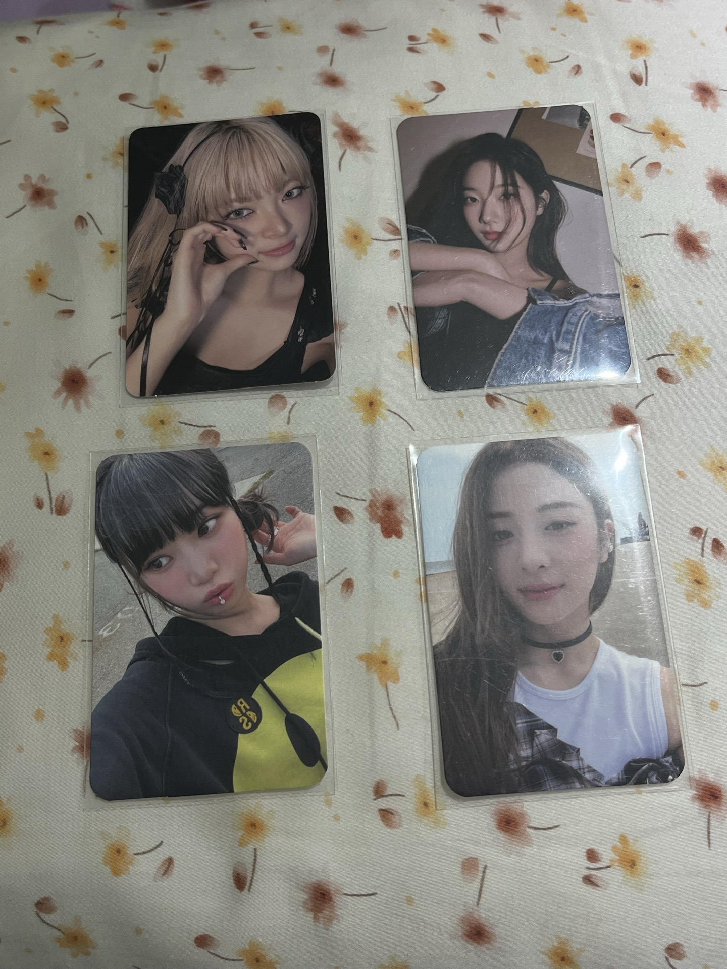 BP手燈卡、LE SSERAFIM小卡