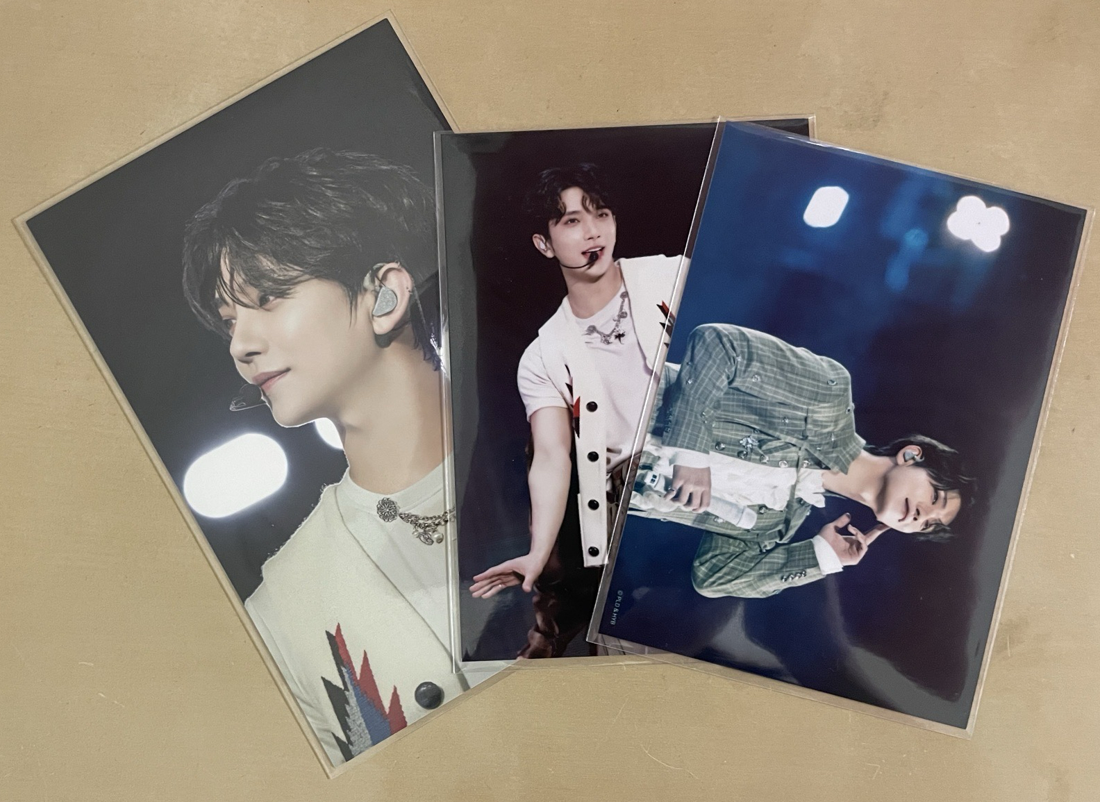 RIGHT HERE 明信片+生寫真