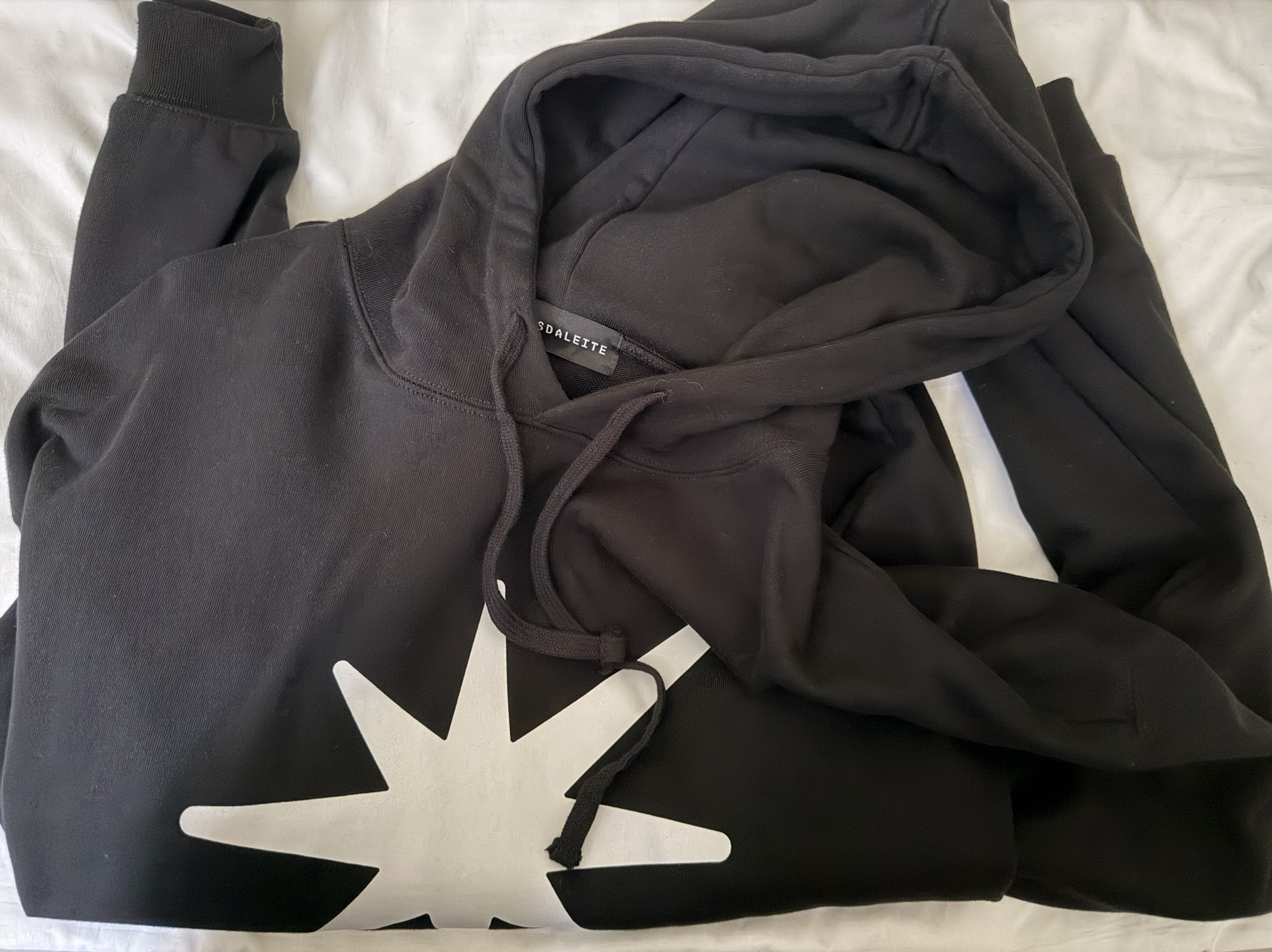 伯賢Lonsdaleite 周邊