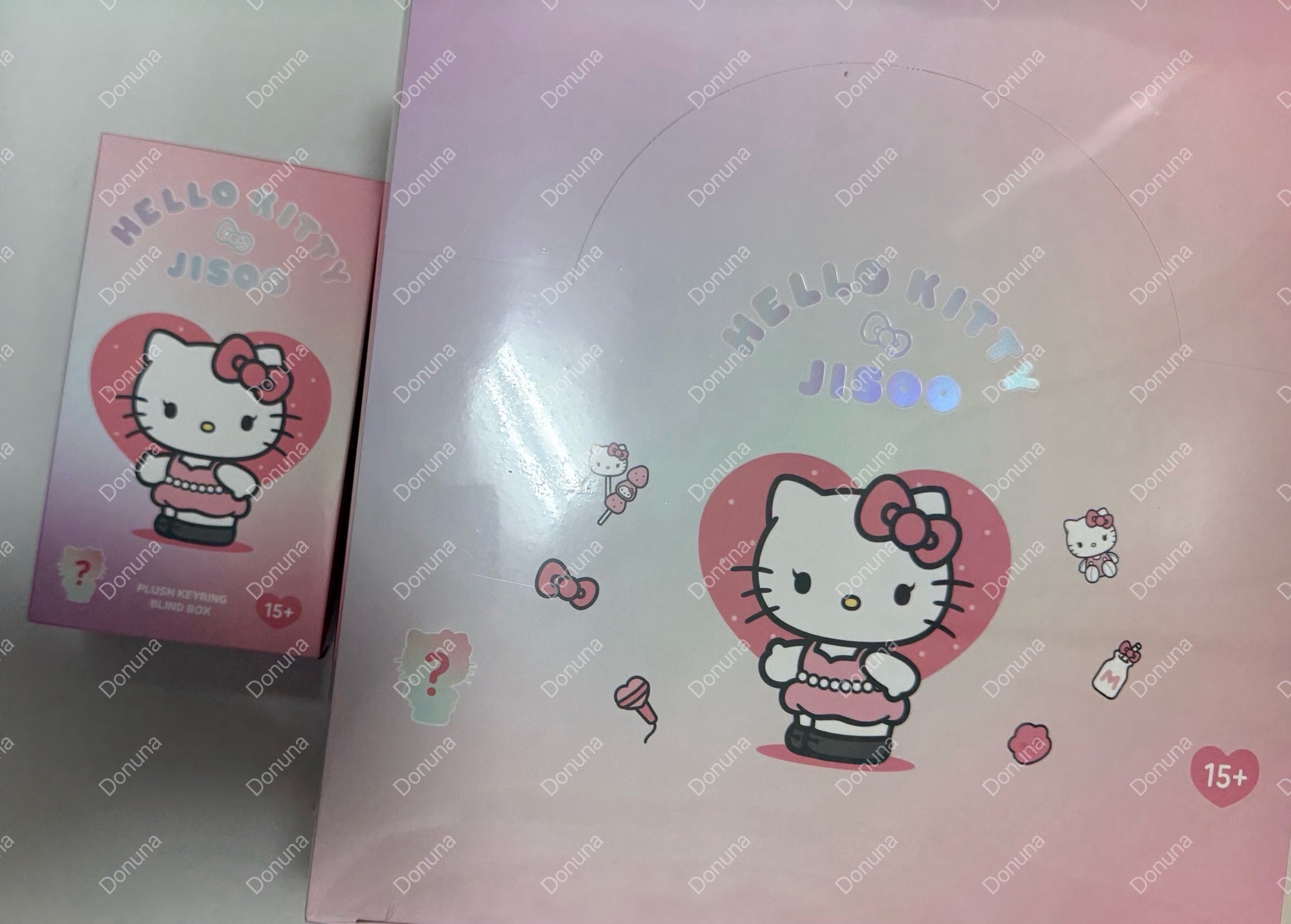 現貨 Jisoo X Hello Kitty 未拆盲盒