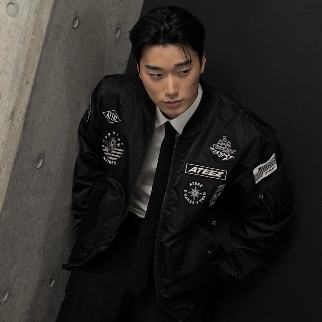 Avirex ATEEZ 聯名外套 MA-1 飛行外套