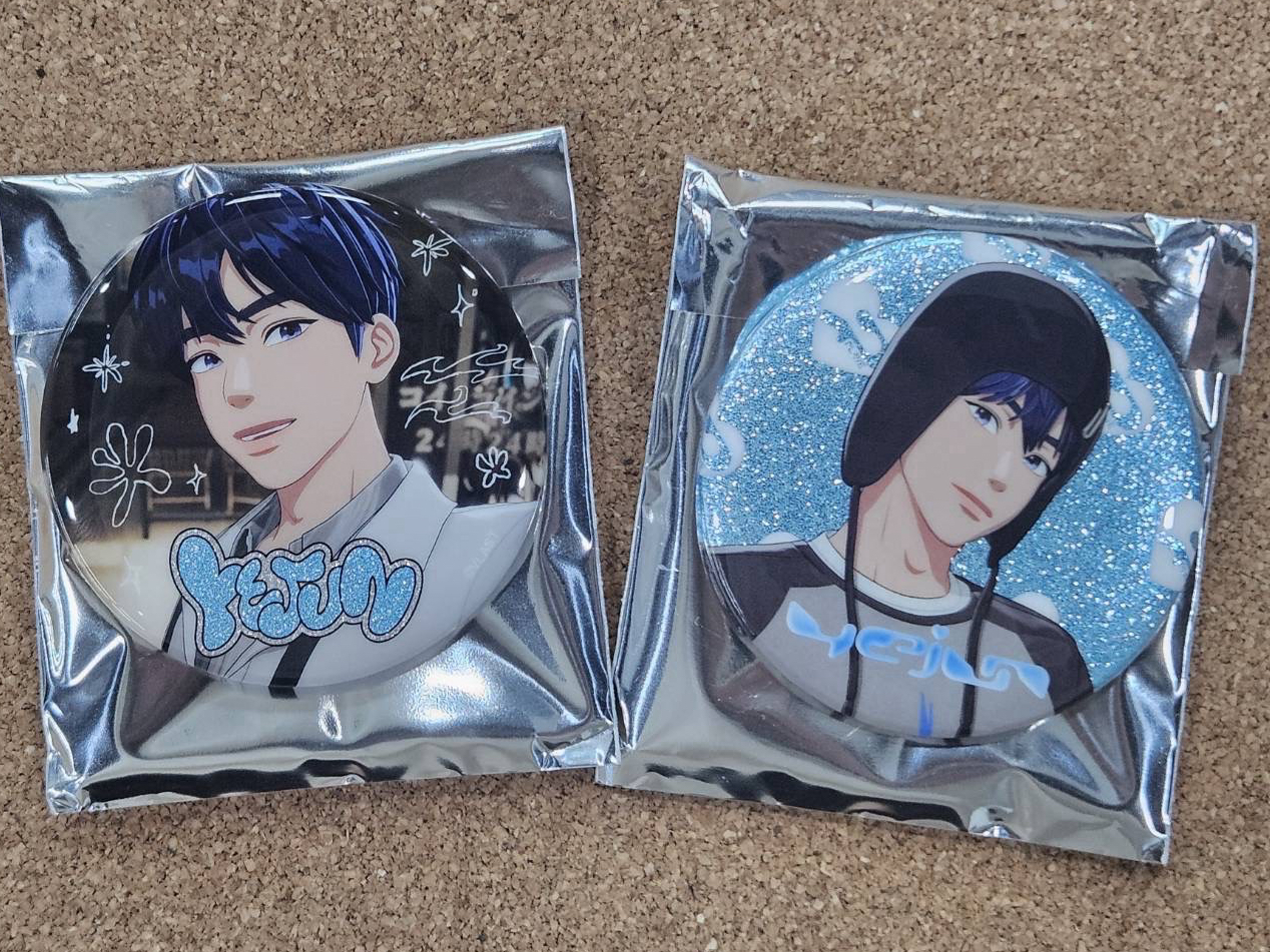 （已保留）かくれんぼ 徽章 閃字 + 閃底 Yejun 藝俊set💙