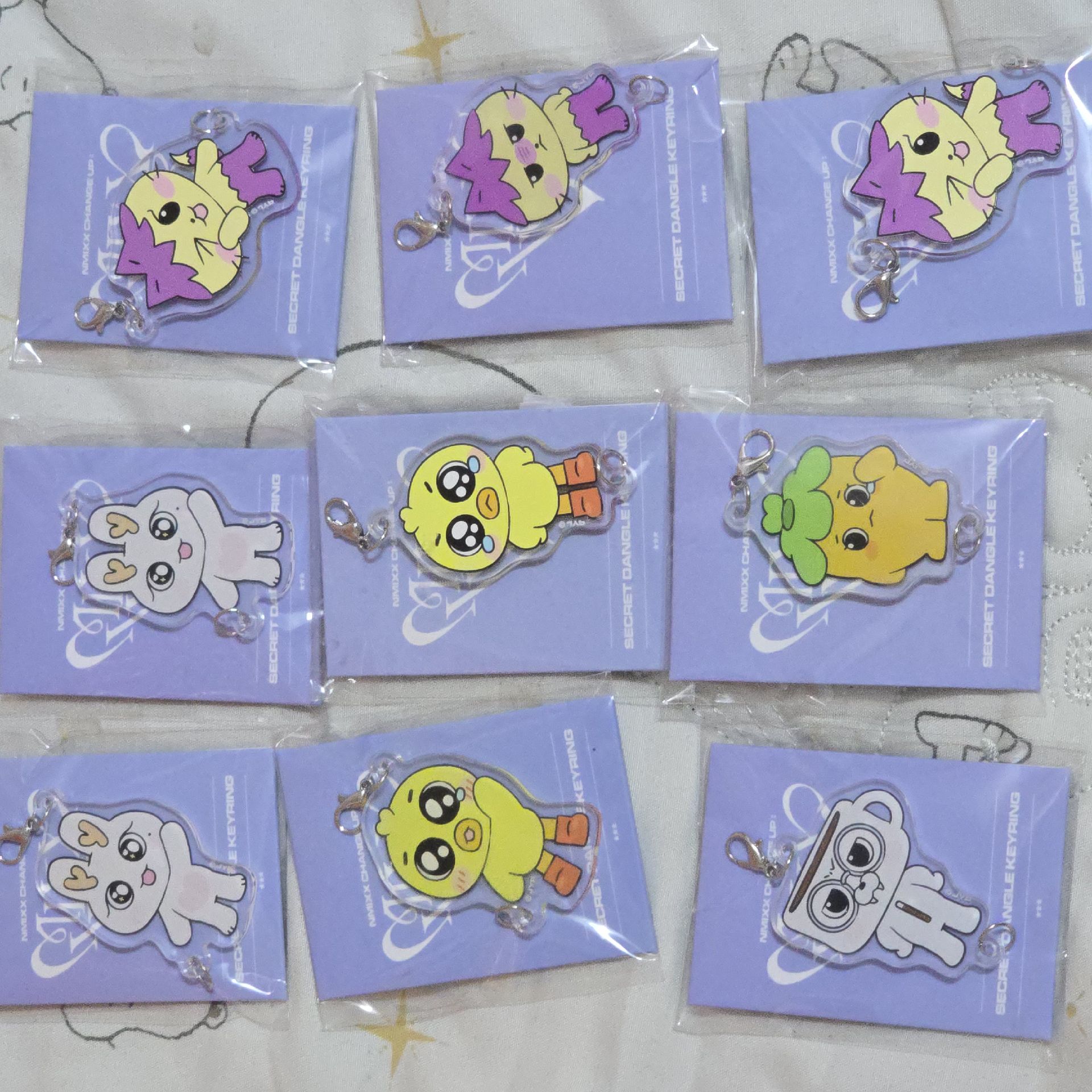 MIXX LAB場週吊飾