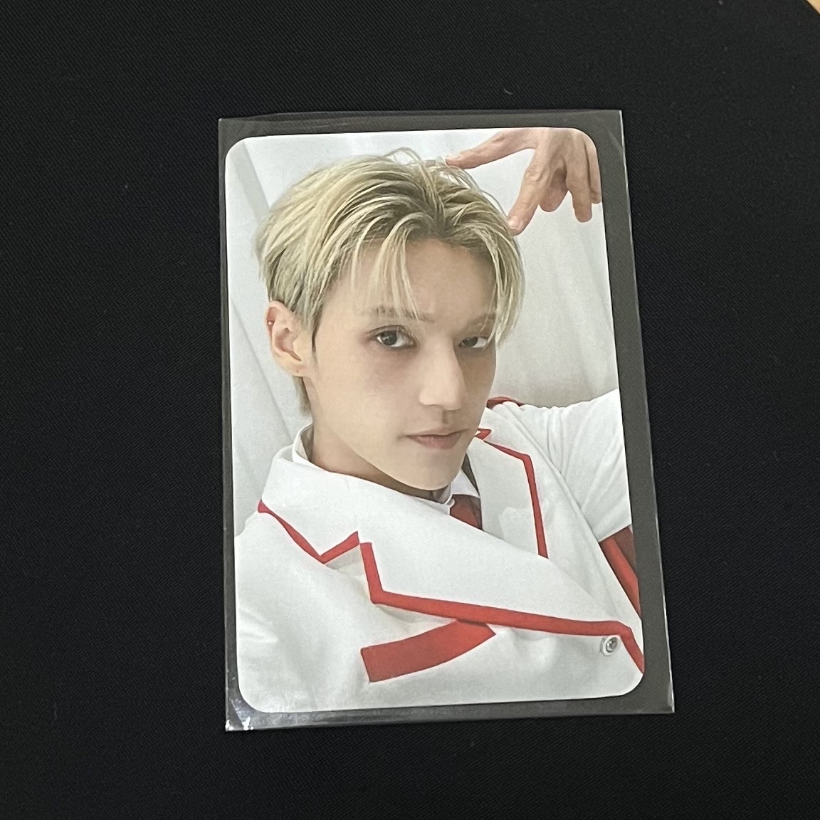 Ateez鄭友榮水泥娃小卡