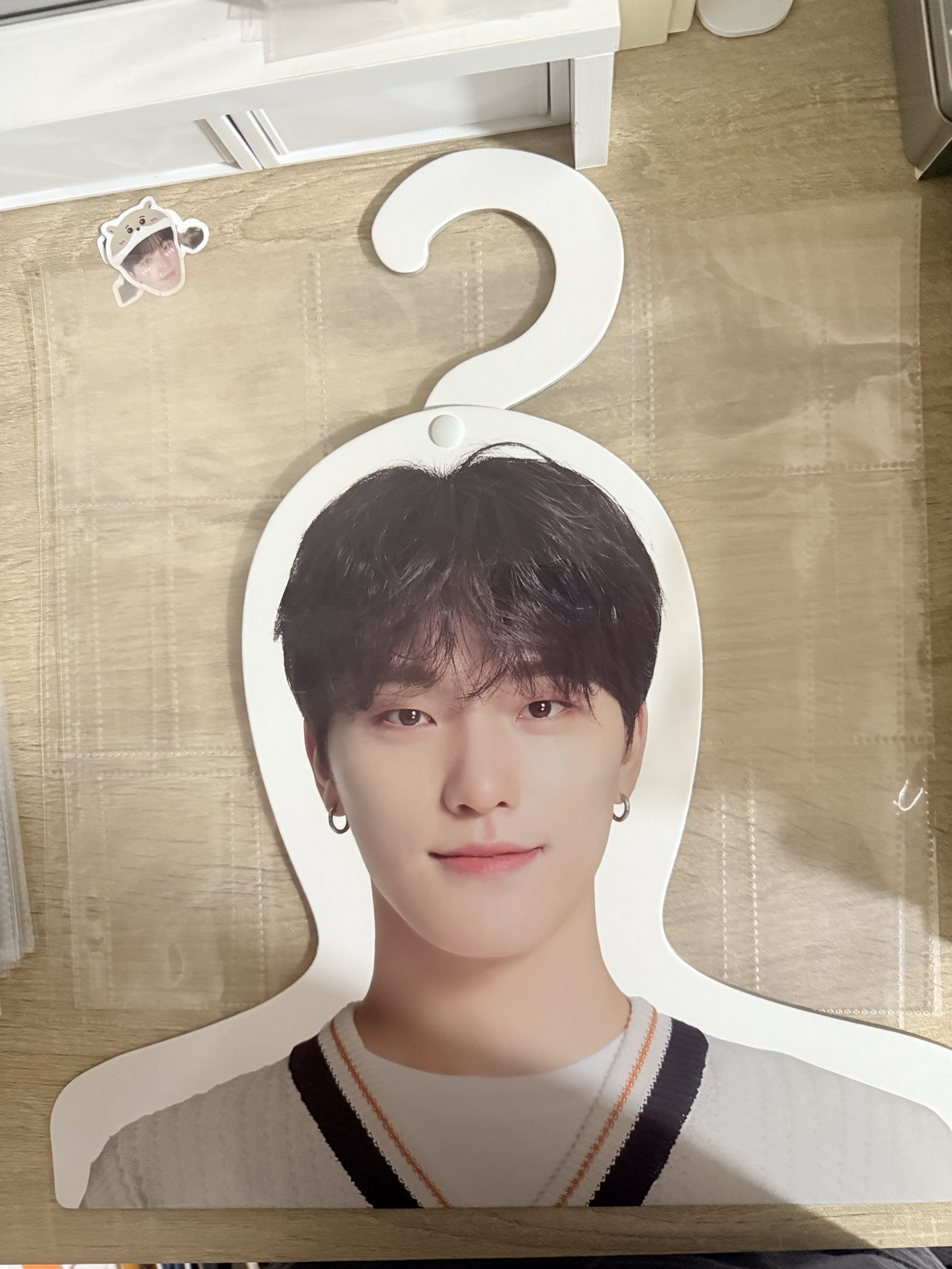 李燦22年HOME衣架