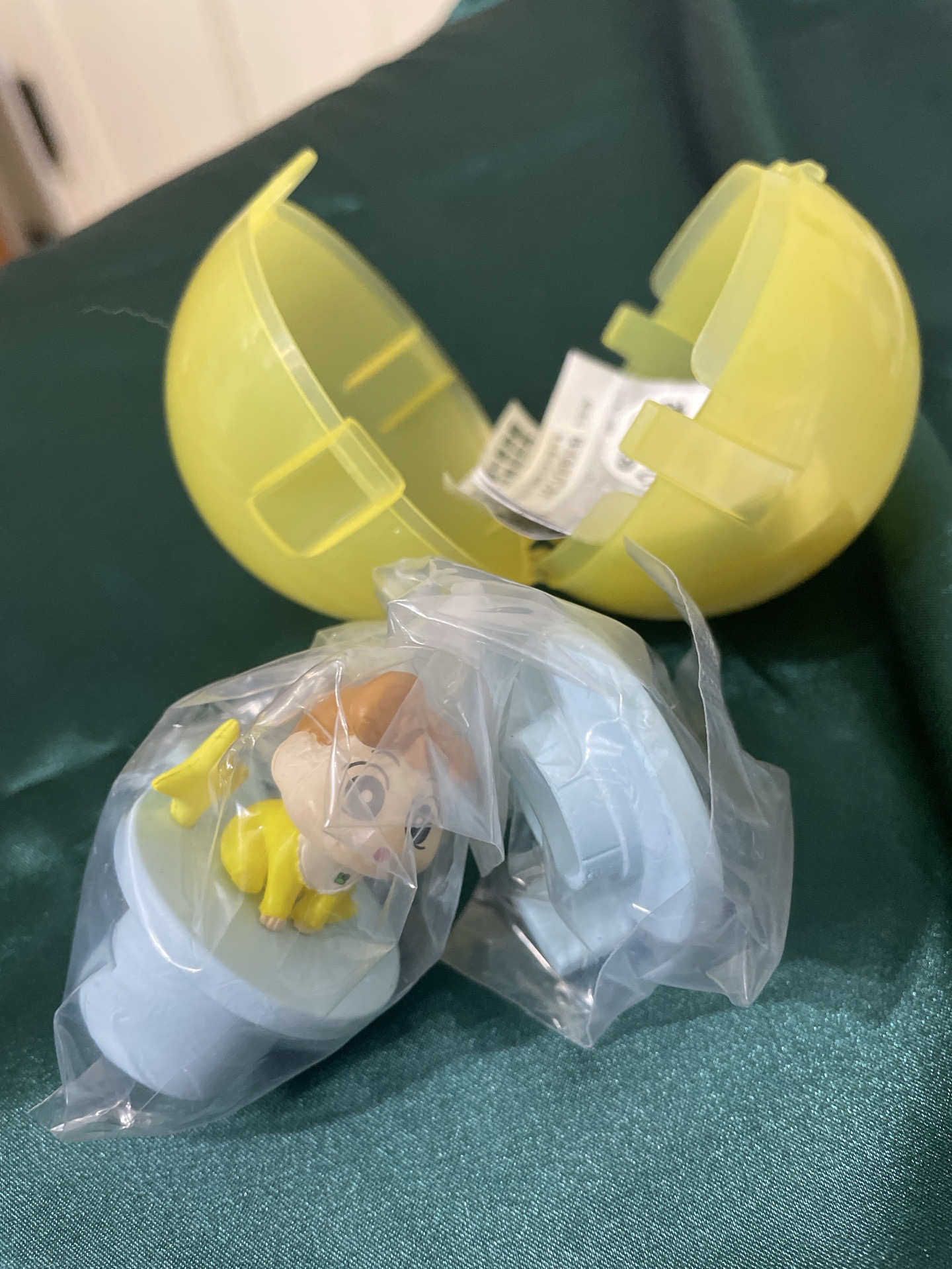 蠟筆小新 桌上小物扭蛋 小葵