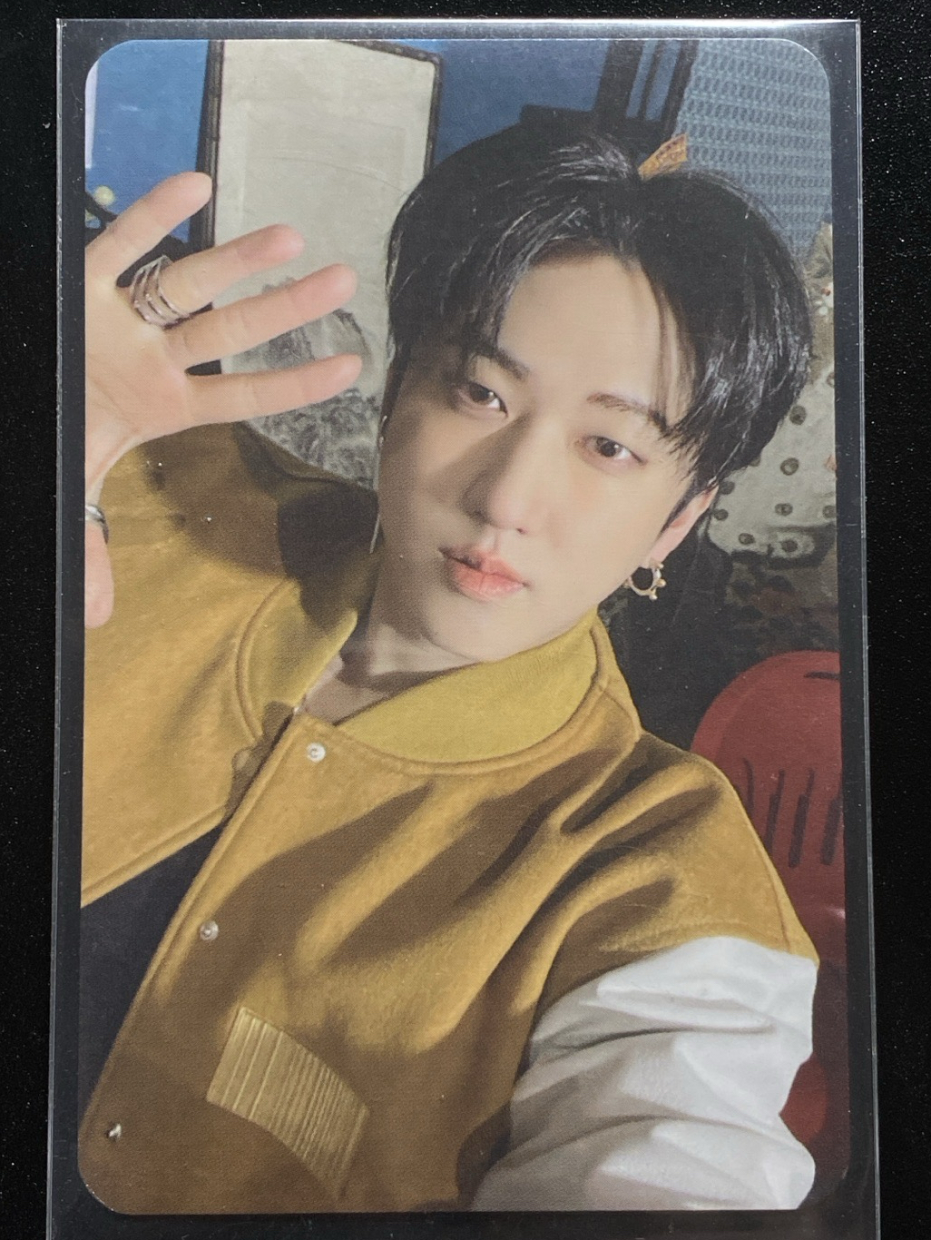 五星/黃衣痞痞的