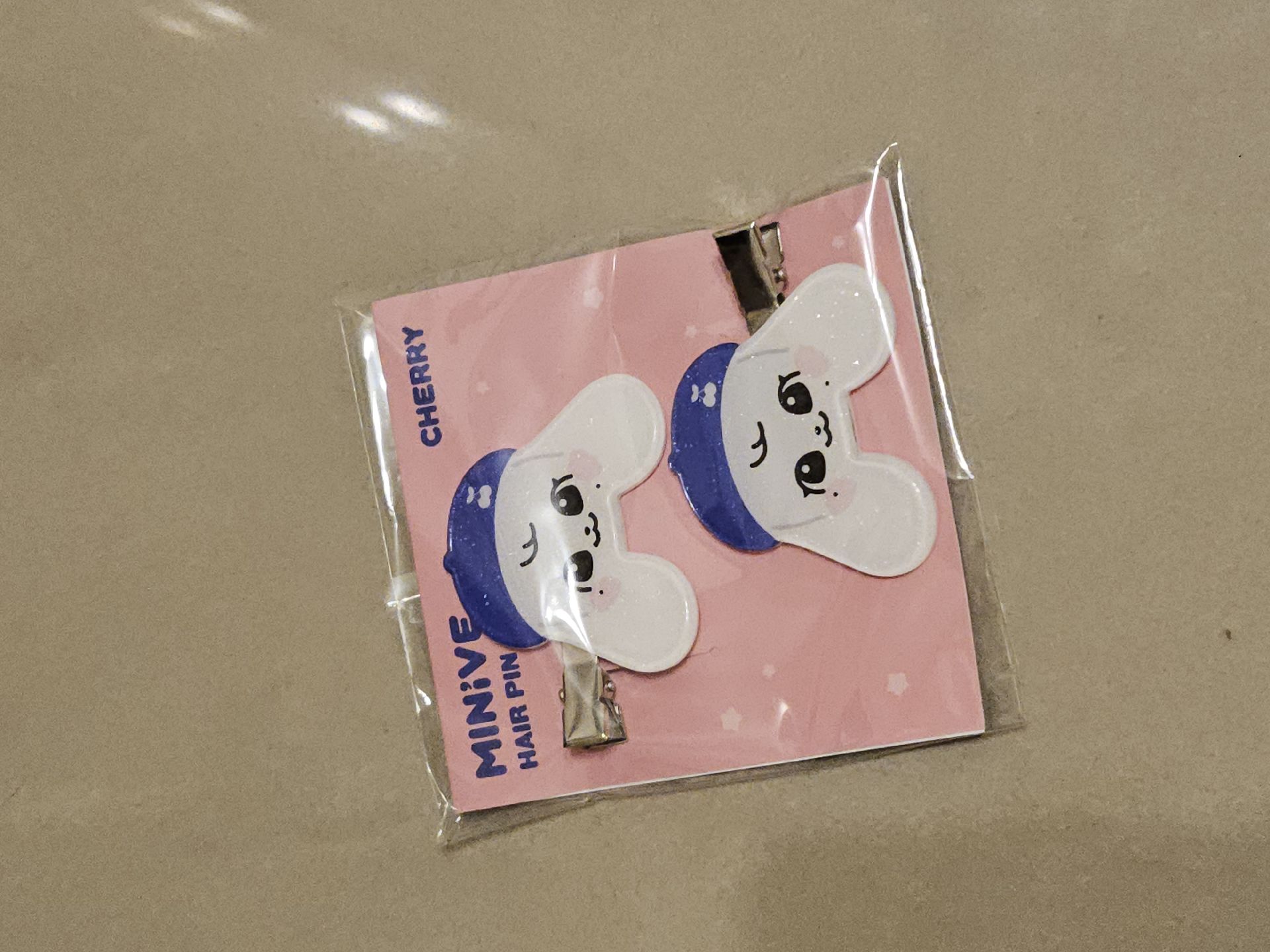 MINIVE SCHOOL CHERRY 髮夾 IVE 張員瑛 櫻桃兔 娃娃 