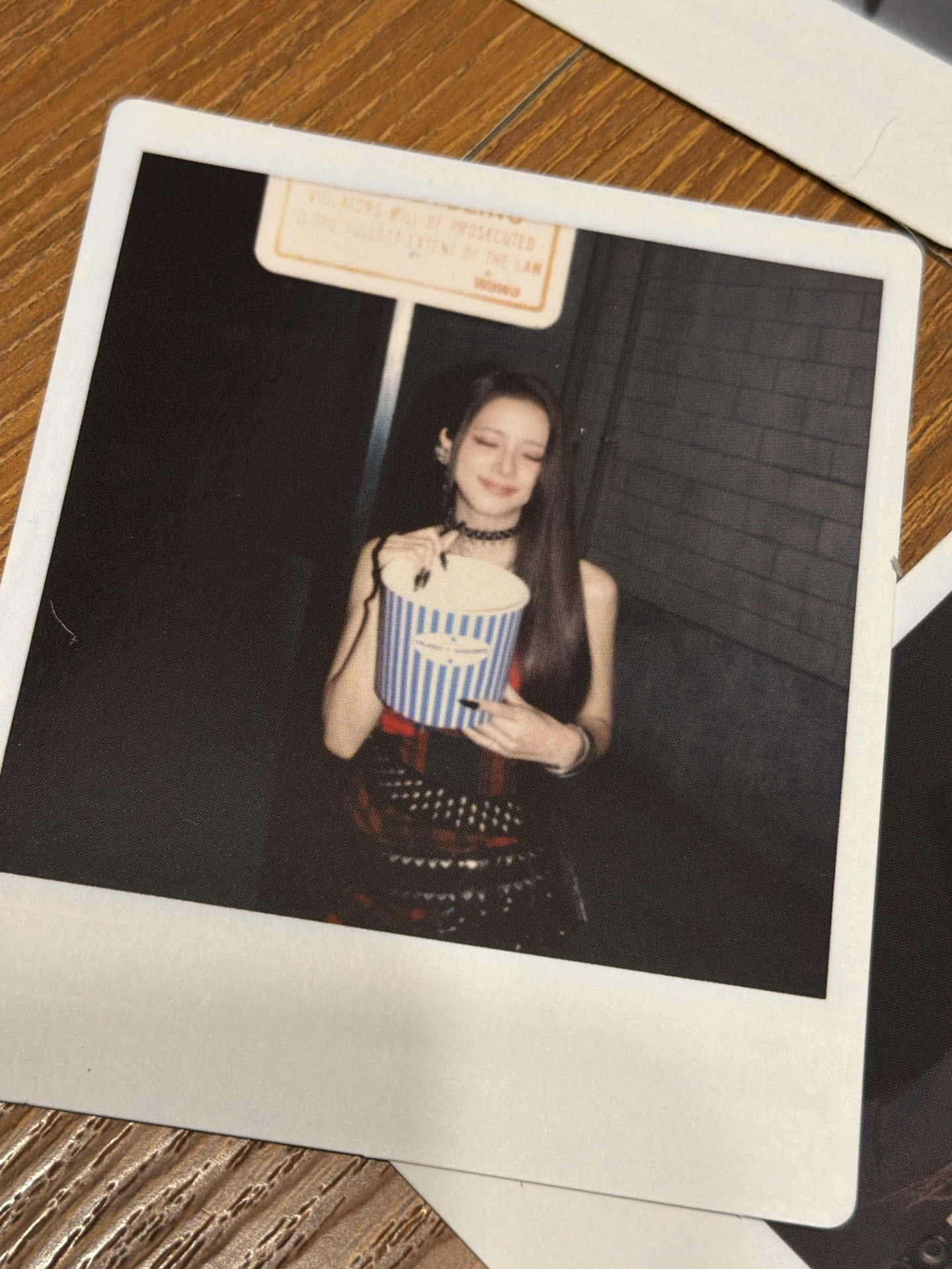 Jisoo拍立得 滿額卡