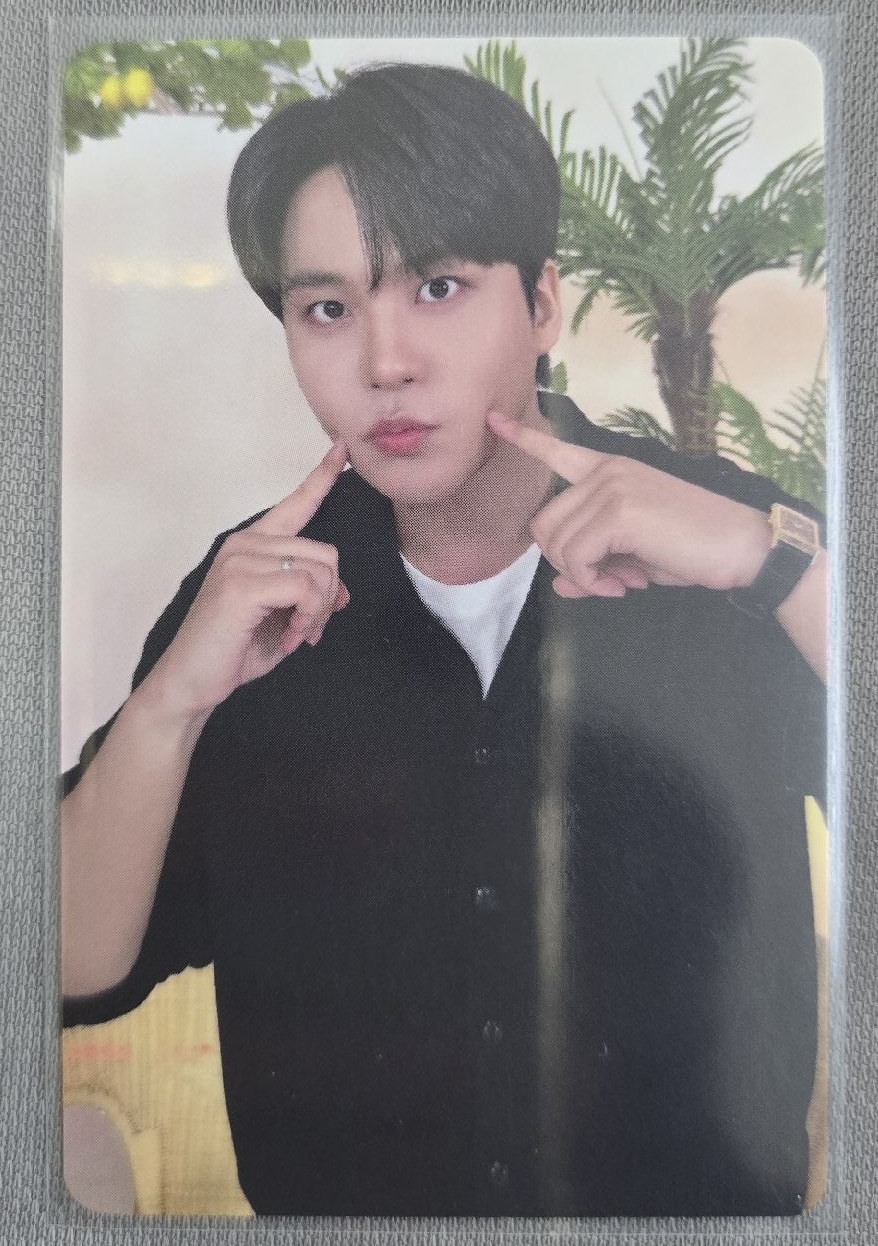 鍾浩 MIGHTEEZ 滿額卡 