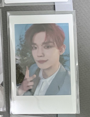 隨機拍立得比耶竣