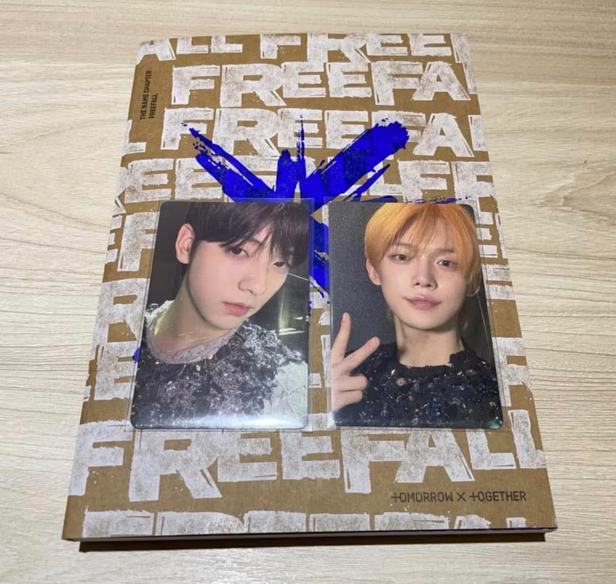 TXT FREEFALL 杋圭單封 然竣小卡