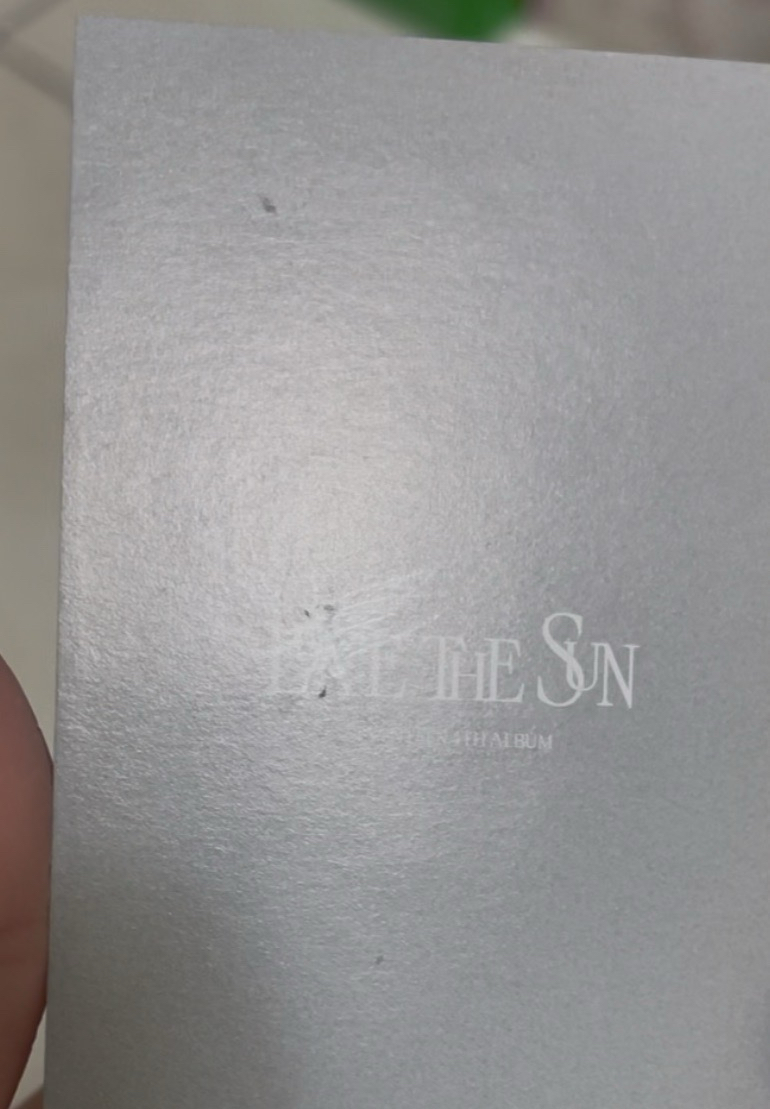 正四 克拉盤環球特典 奎 卡背有損（需綁🩶🩶）