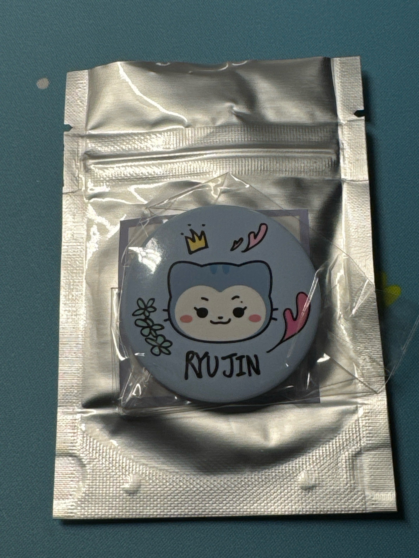 飯咪 留真娃徽章