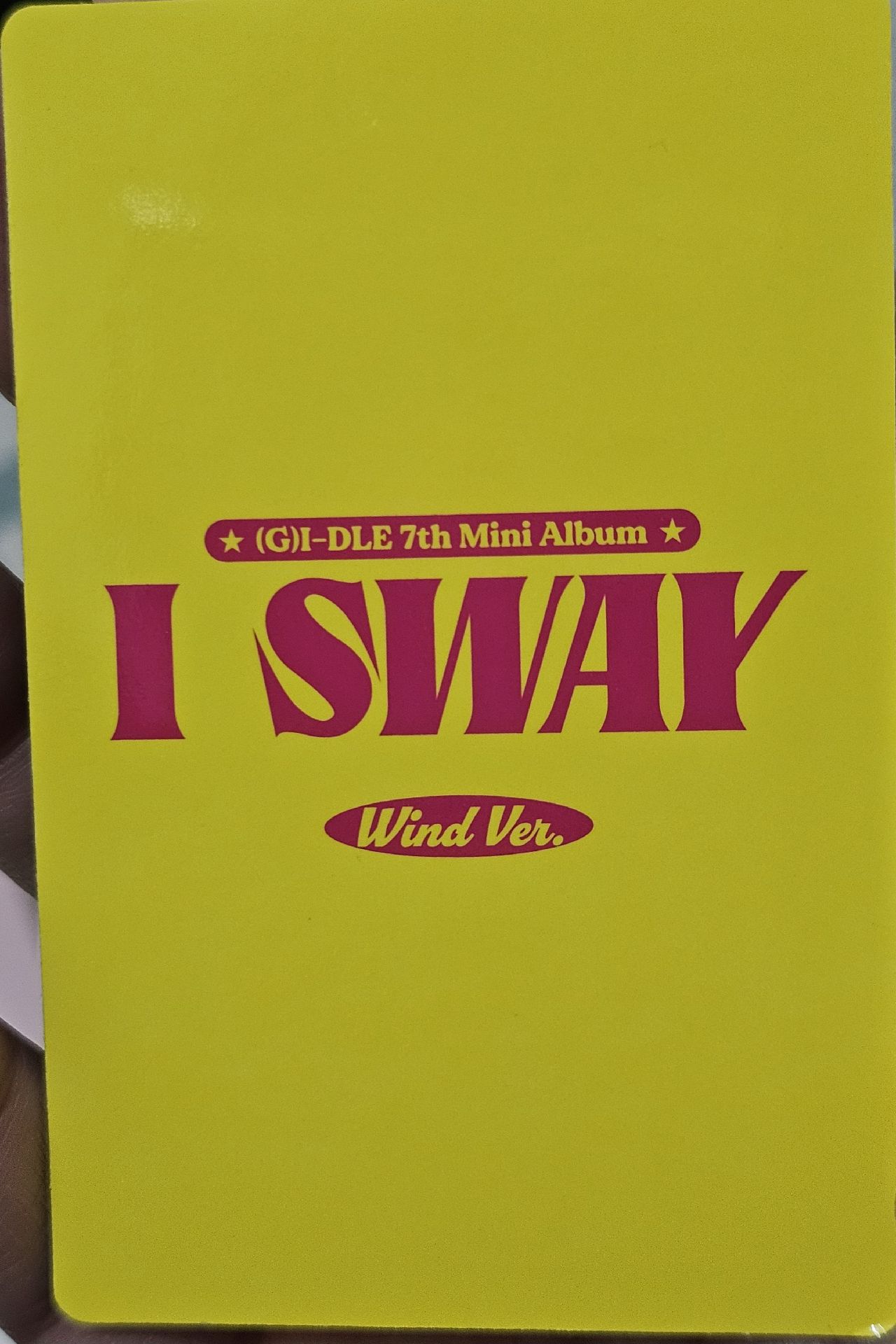 小娟 i-dle soyeon 五張一起賣／QQ音樂／日專臻享卡／代言卡／日巡隨機卡／專卡