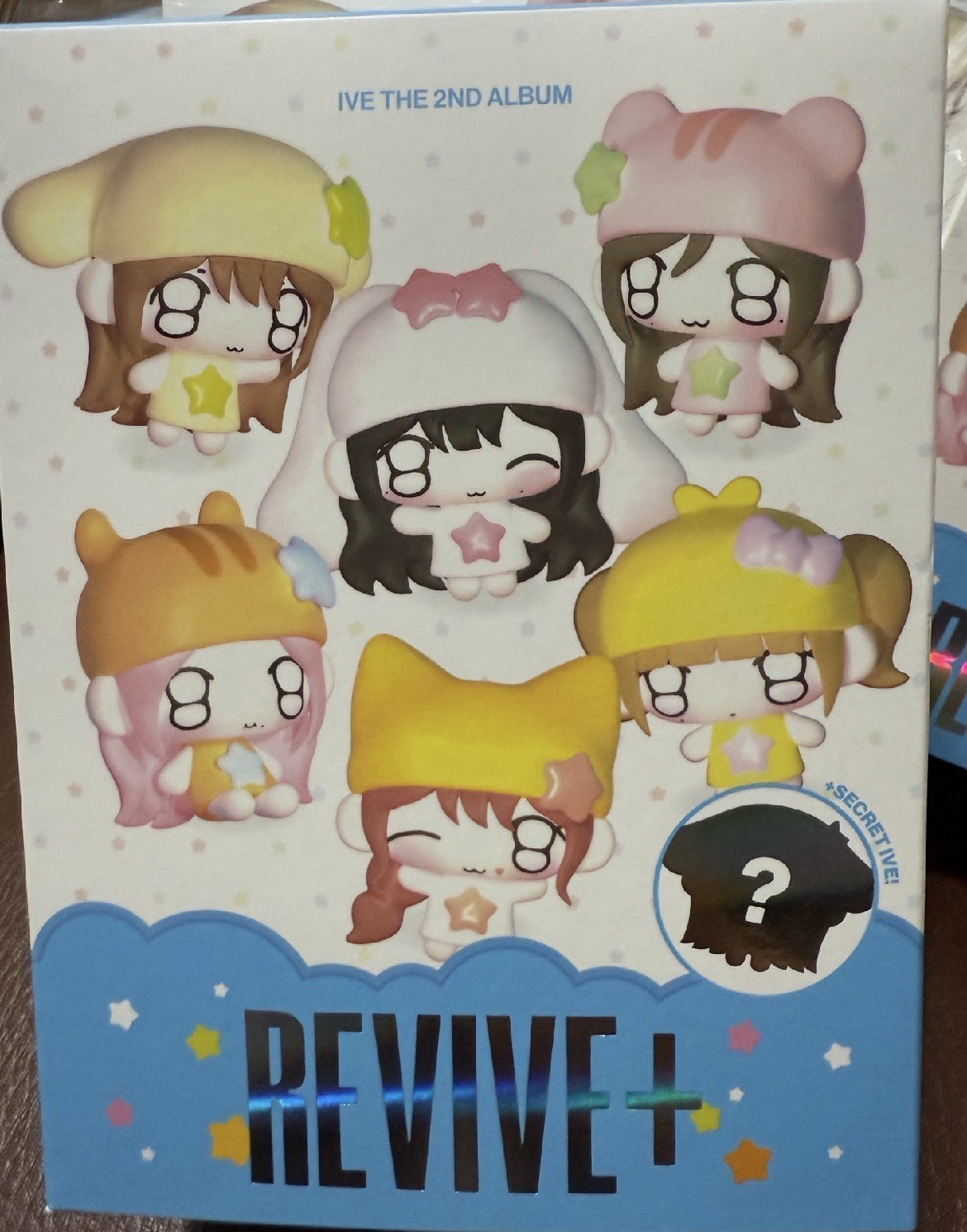 IVE 現貨娃專-安、栗、秋