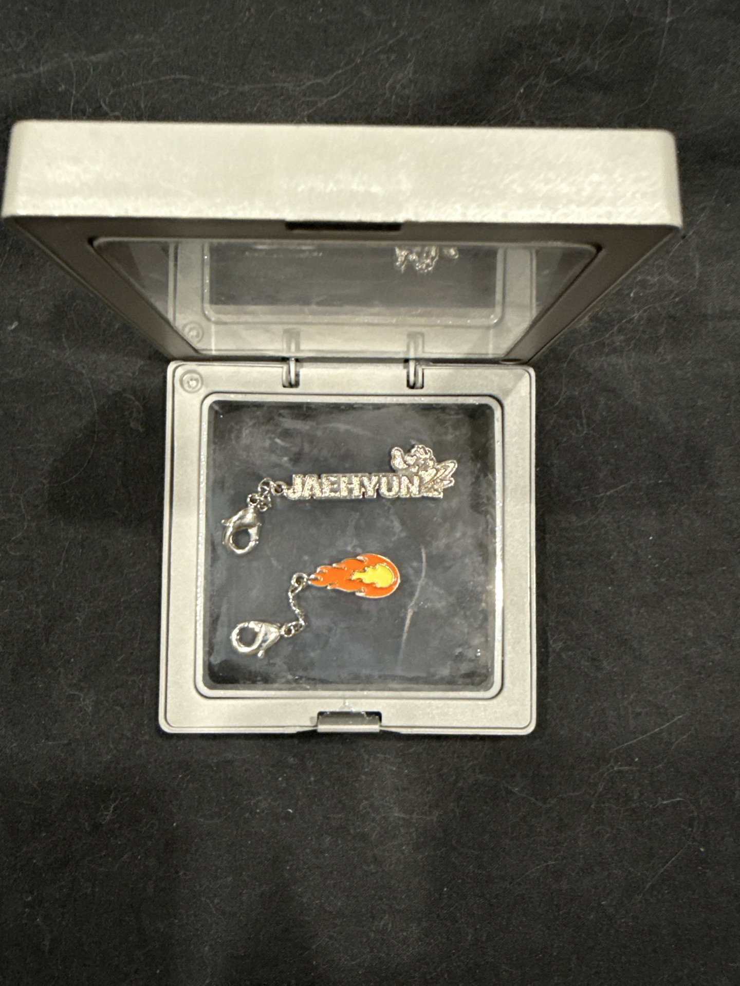 HOW? JEAHYUN鑰匙圈