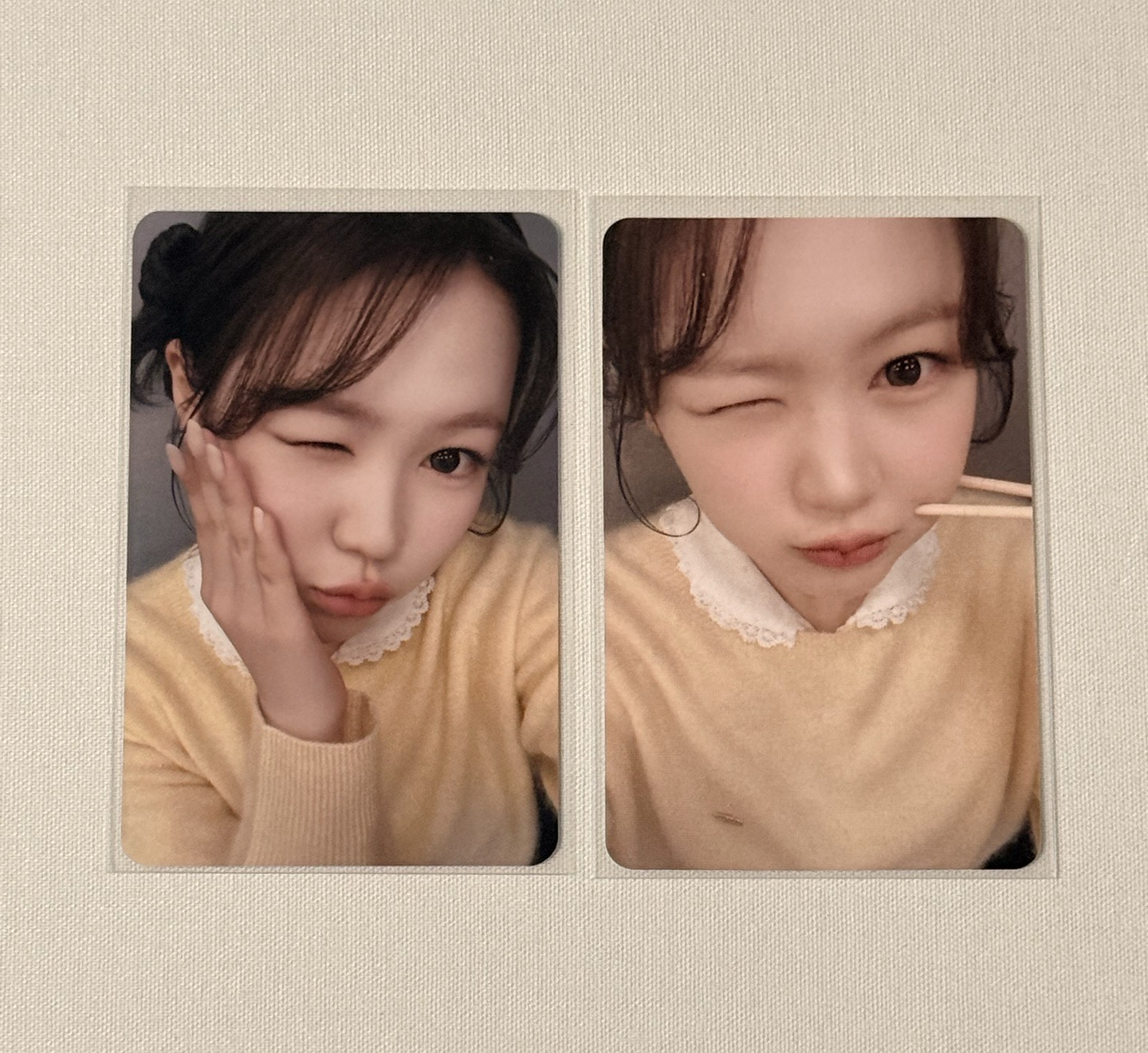 YEON 黃衣簽售卡