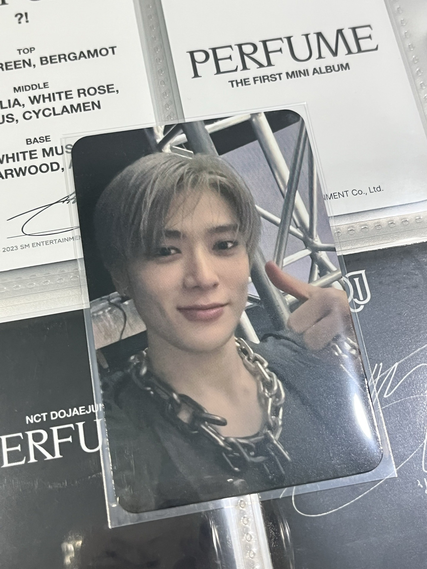 在玹 ay-yo特典卡