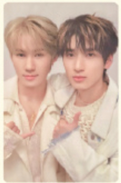 張真源、嚴浩翔小卡