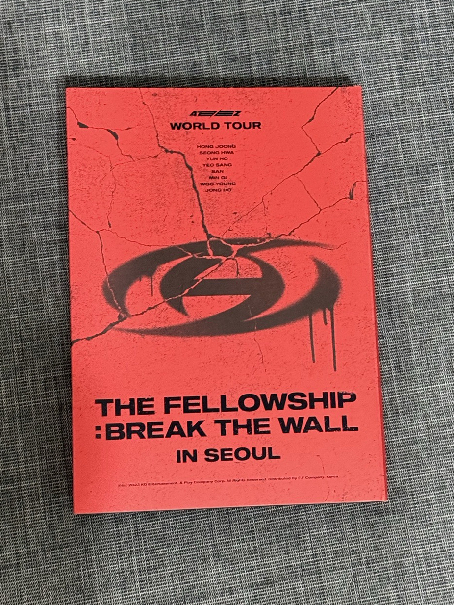 Ateez break the wall DVD