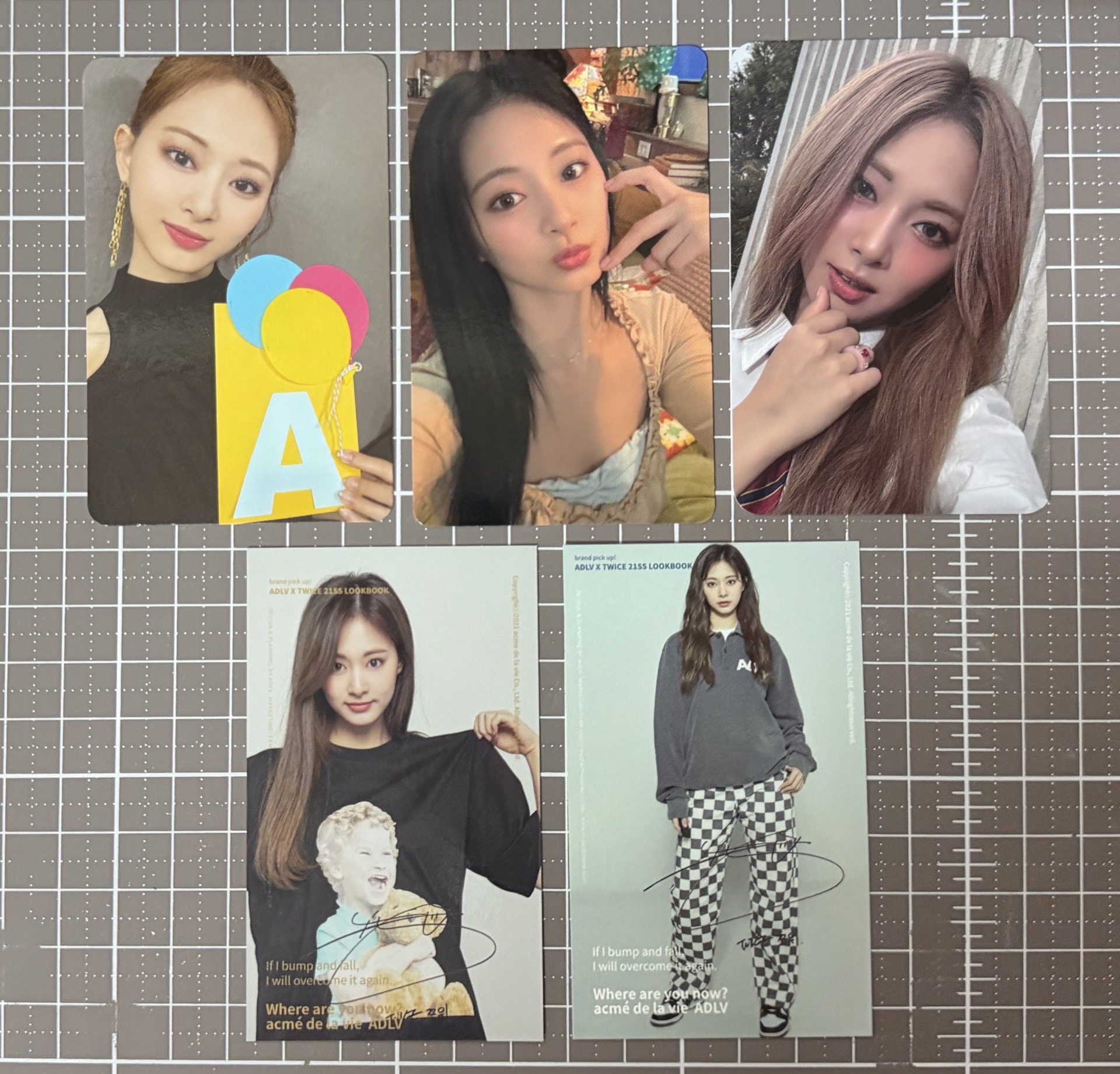 TWICE ADLV代言卡 專輯特典 寫真書小卡 子瑜 (賣場2)