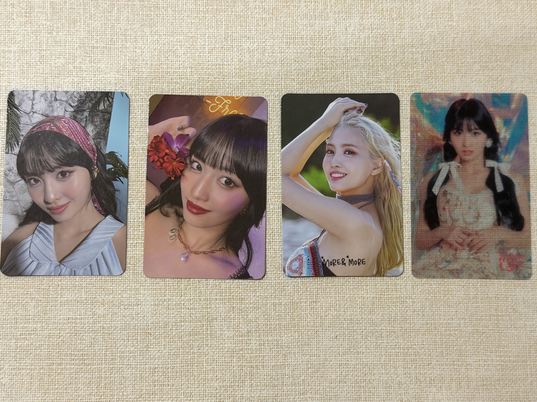 TWICE MOMO專輯小卡