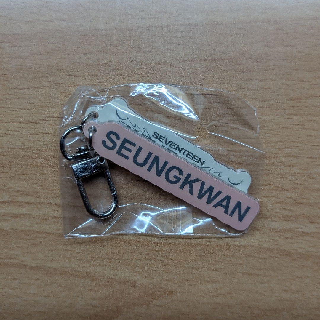 RIGHT HERE日巡扭蛋吊飾 寛