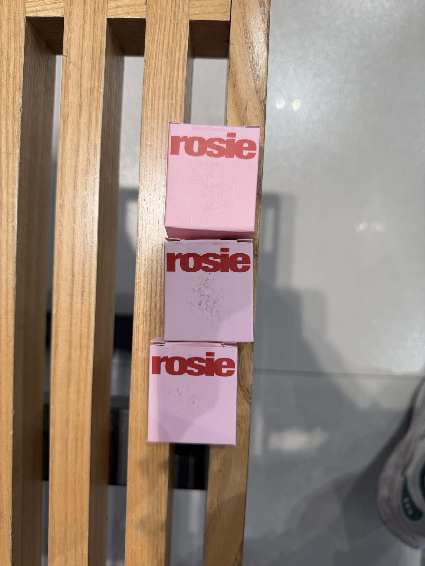 Rosie日本快閃帽徽