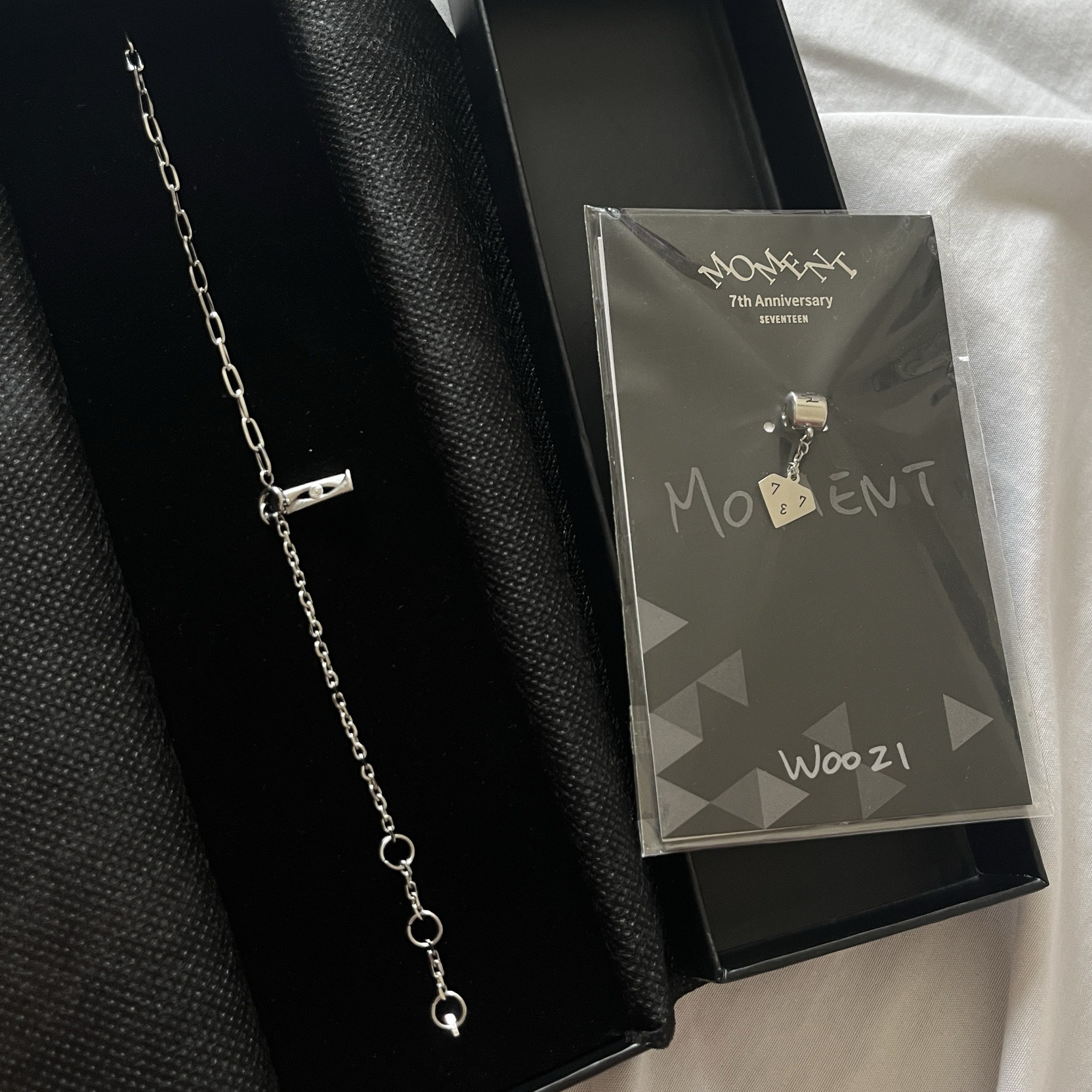 全新七週年手鍊  勳吊飾無卡