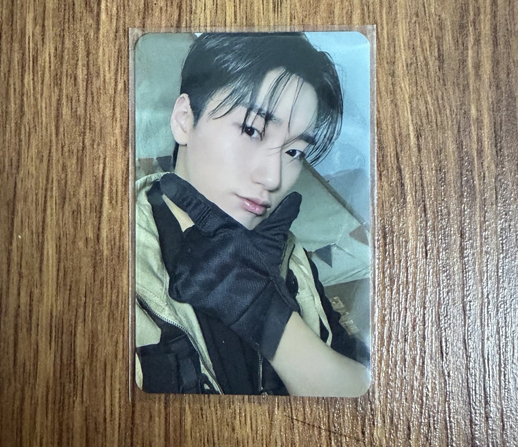 Aniteez In Treasure快閃隨機卡包卡 傘尼