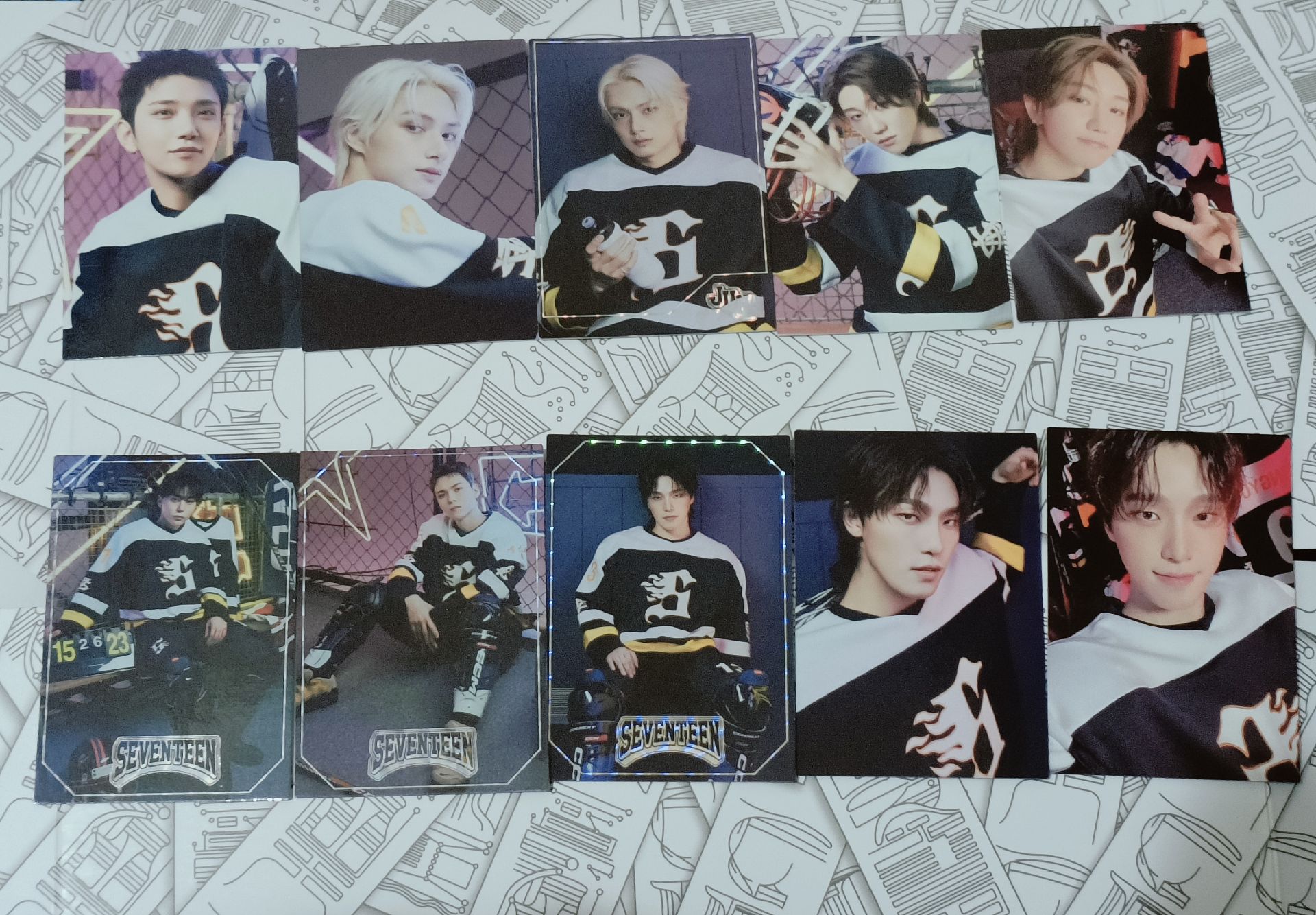 Seventeen 2025 home 隨機卡包卡 ✨